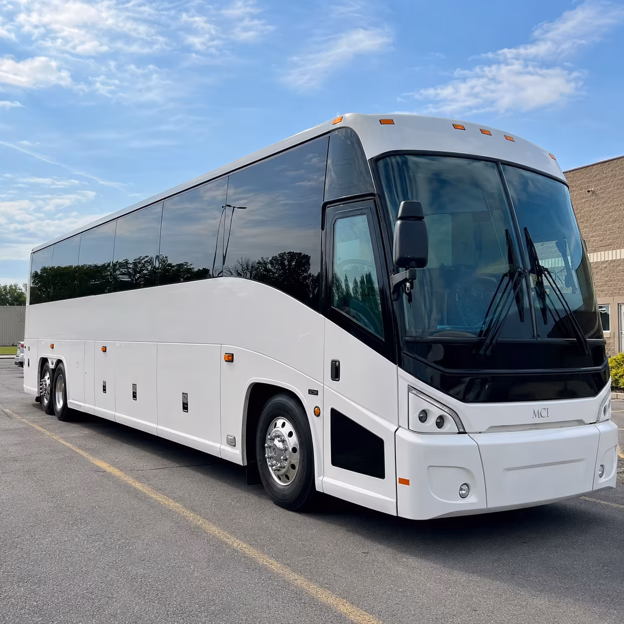 corporate airport transfer buses to charleston international chs